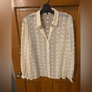 Lulus texture polkadot blouse